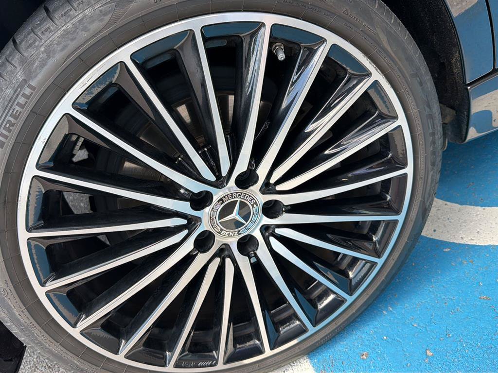 Used 2024 Mercedes-Benz C 300 Sedan image 5
