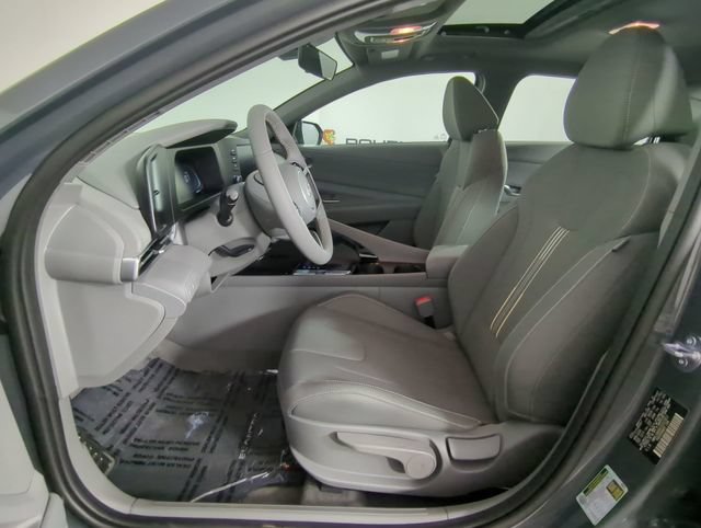 New 2026 Hyundai Elantra SEL Sport Premium FWD image 18