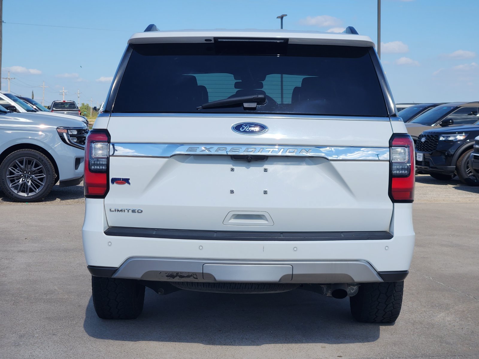 Used 2020 Ford Expedition Limited AWD/4WD image 8