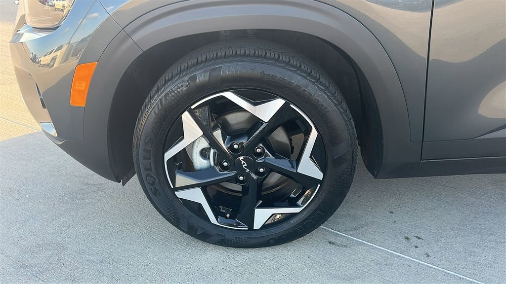 Used 2025 Kia Seltos S FWD image 6