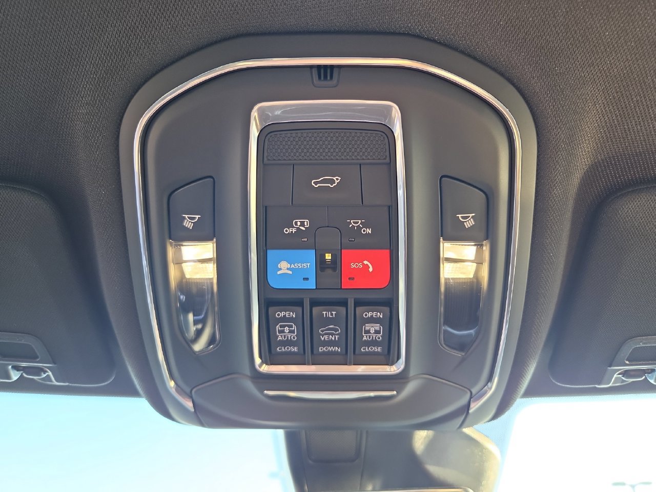 New 2027 Jeep Grand Cherokee Limited AWD/4WD image 8