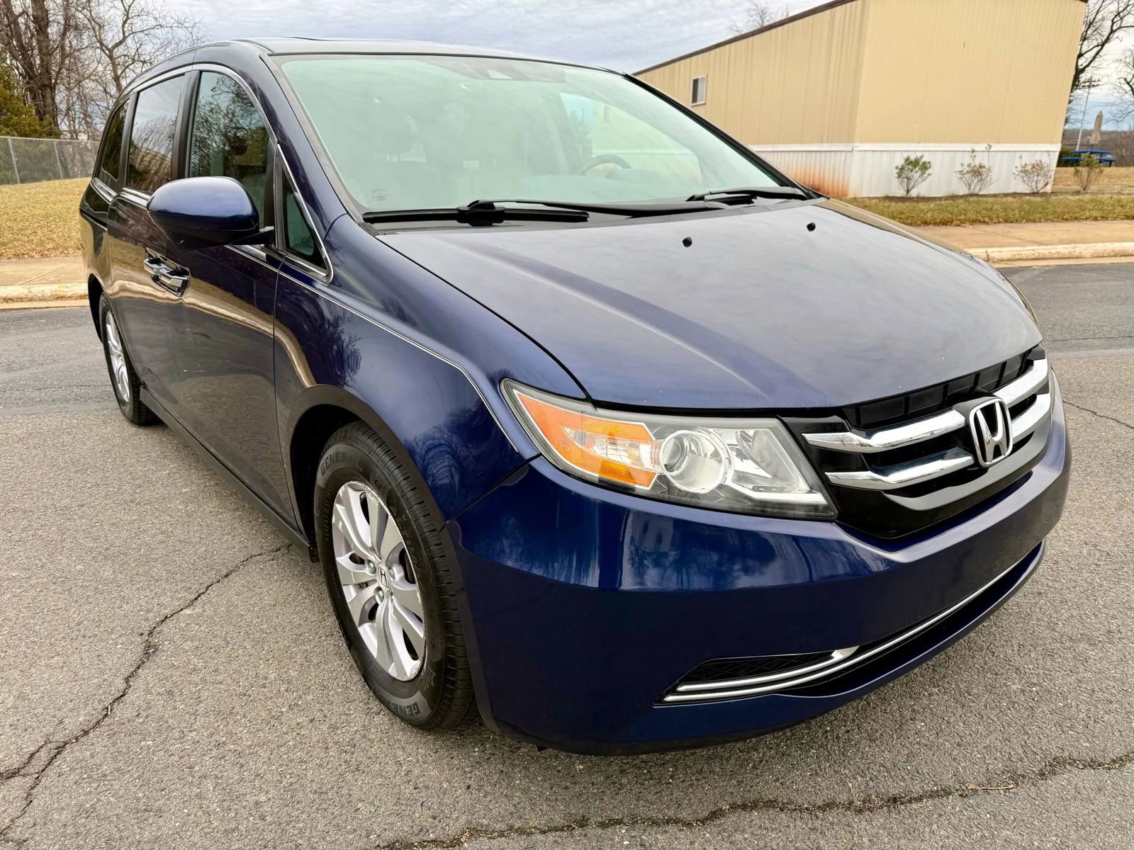 Used 2015 Honda Odyssey EX-L image 3
