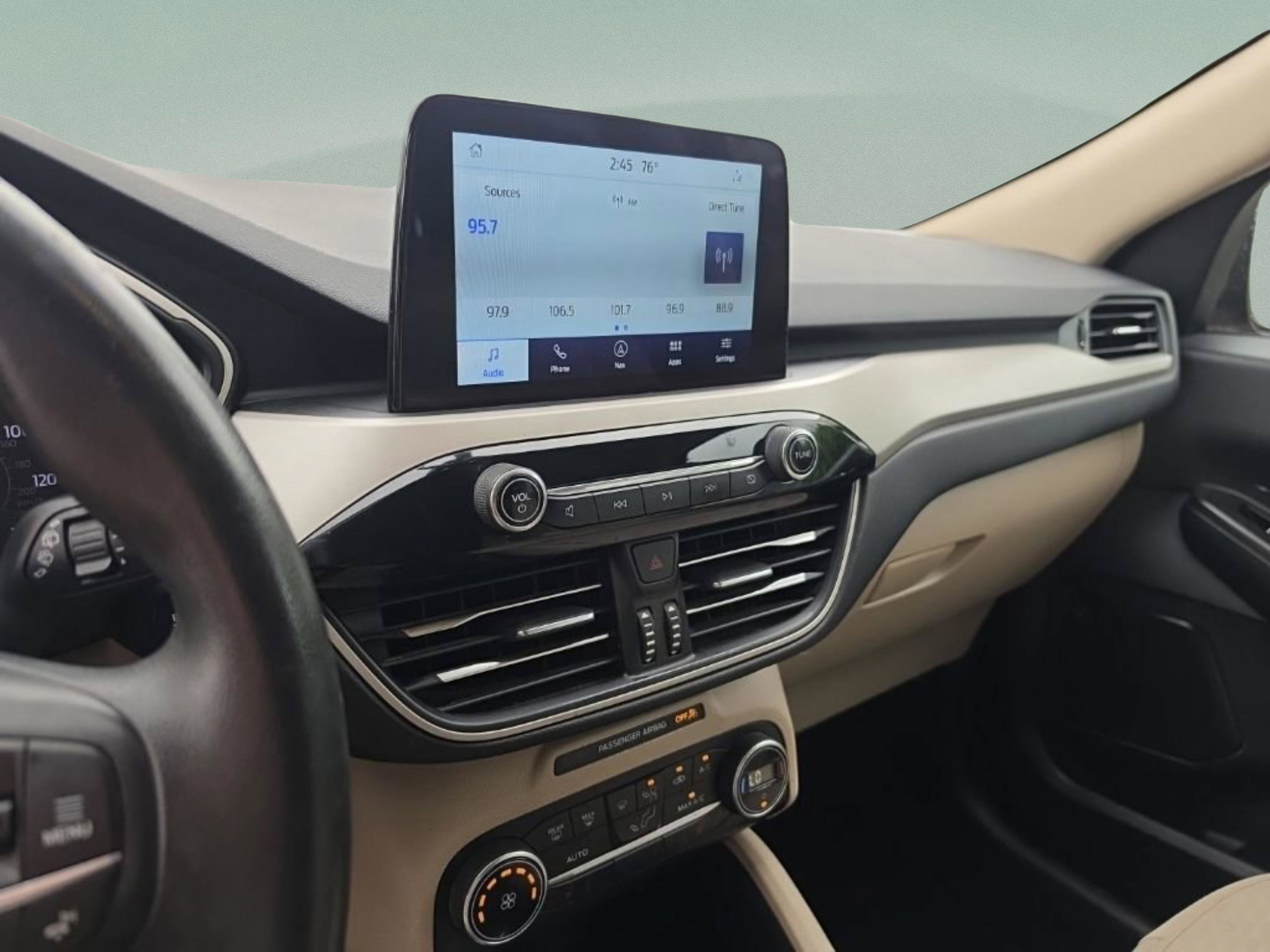 Used 2020 Ford Escape SE FWD image 17