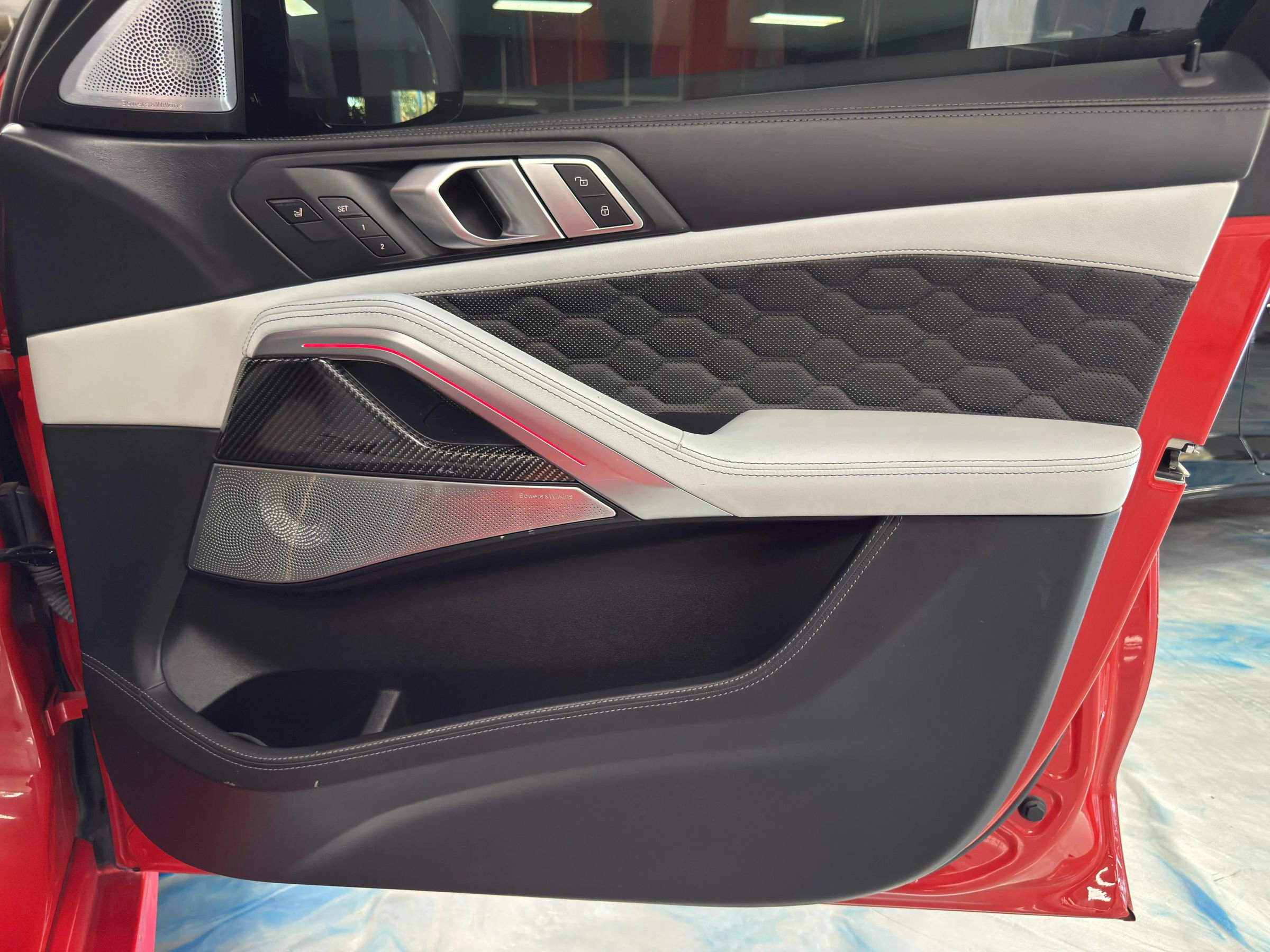 Used 2020 BMW X6 M Competition w/ Executive Package image 18