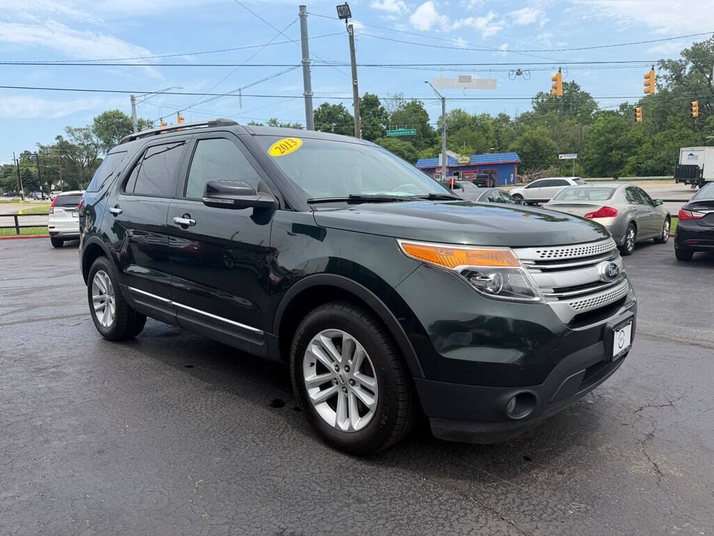 Used 2013 Ford Explorer XLT AWD/4WD image 3