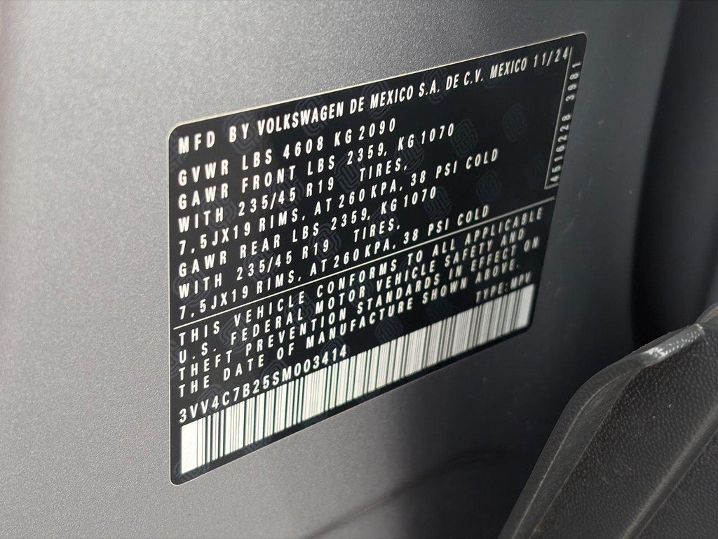 Certified 2025 Volkswagen Taos SEL AWD/4WD image 23