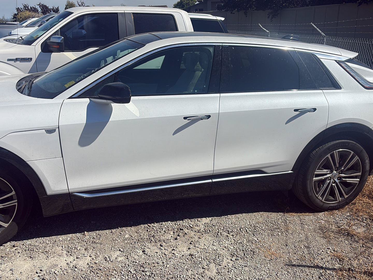 Used 2024 Cadillac Lyriq Luxury AWD/4WD image 4