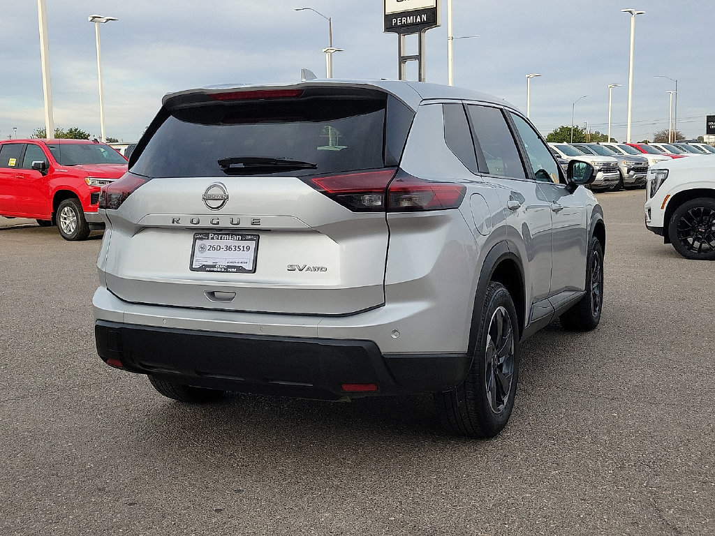 Used 2024 Nissan Rogue SV AWD/4WD image 12