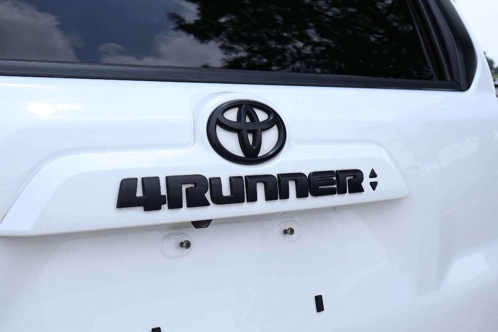Used 2020 Toyota 4Runner SR5 Premium w/ Moonroof Package AWD/4WD image 7