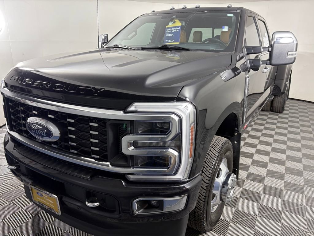 Certified 2024 Ford F350 Platinum image 3