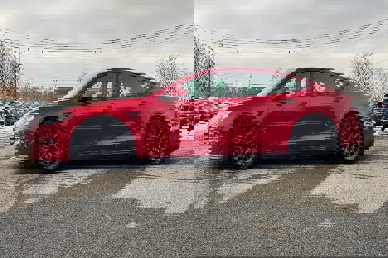 Used 2021 Tesla Model S Plaid image 6