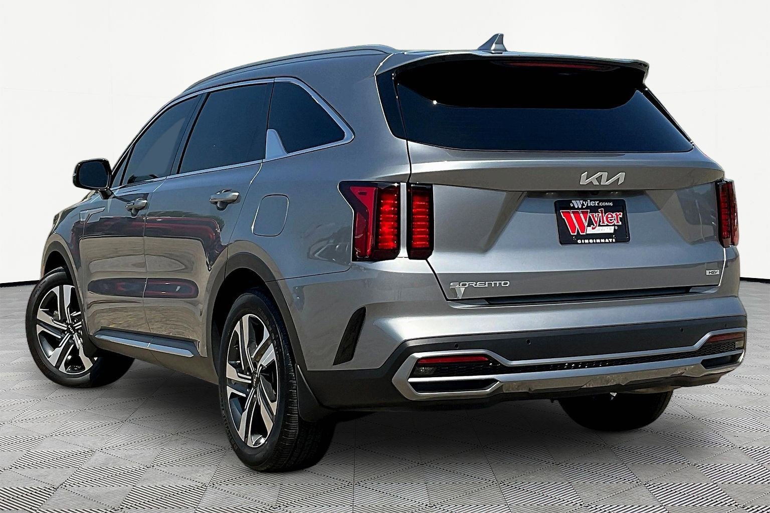 Used 2023 Kia Sorento EX AWD/4WD image 4