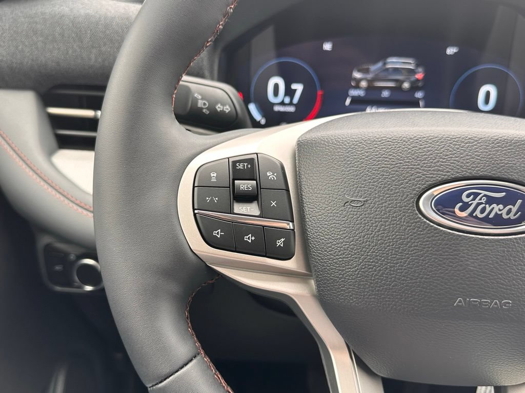 New 2026 Ford Explorer Active AWD/4WD image 32