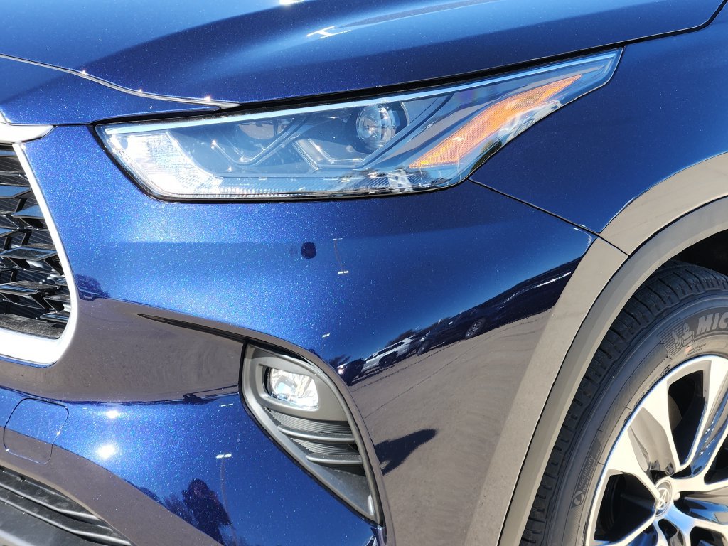 New 2026 Toyota Highlander AWD image 11