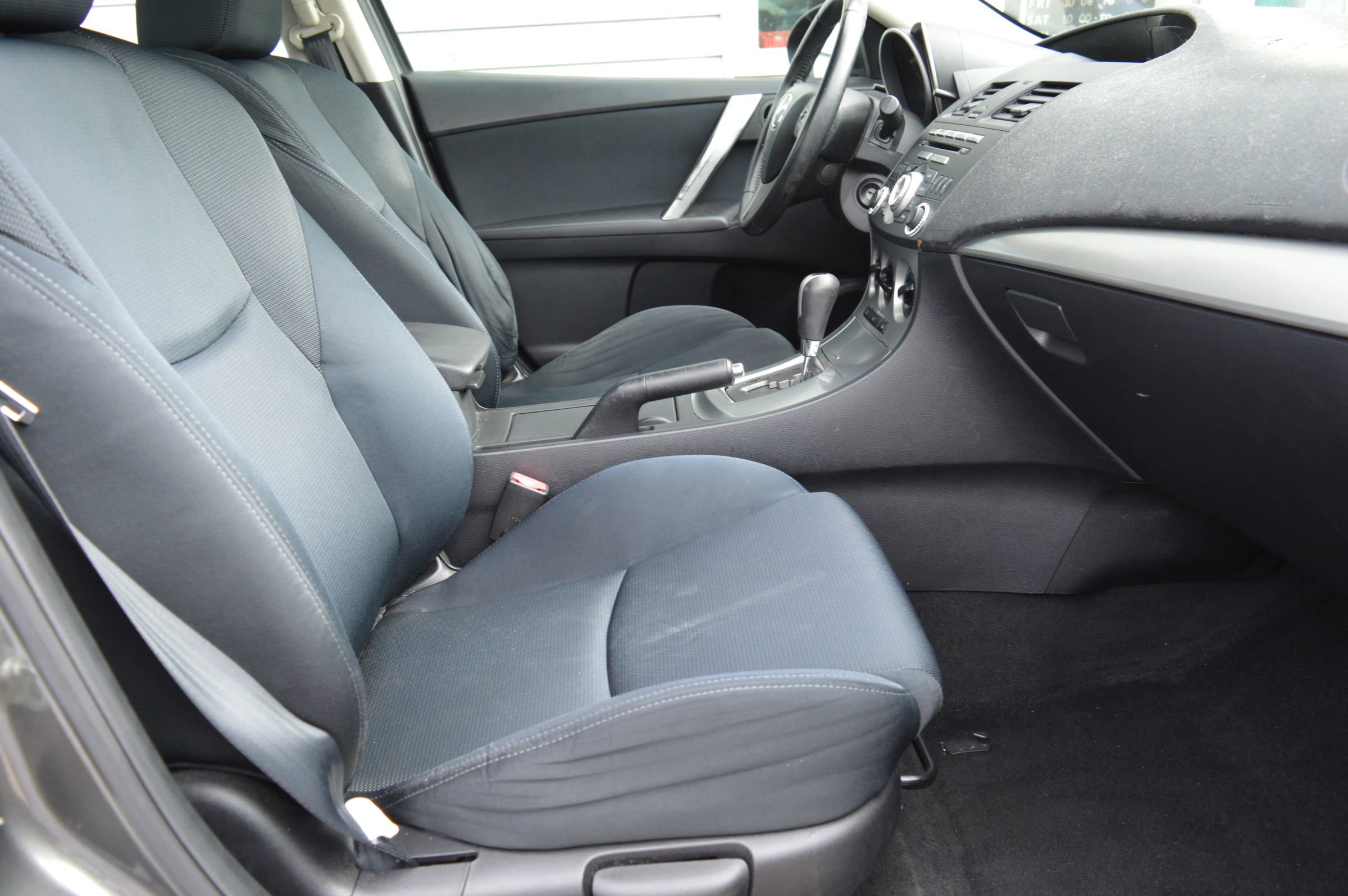 Used 2010 MAZDA MAZDA3 s Sport image 21