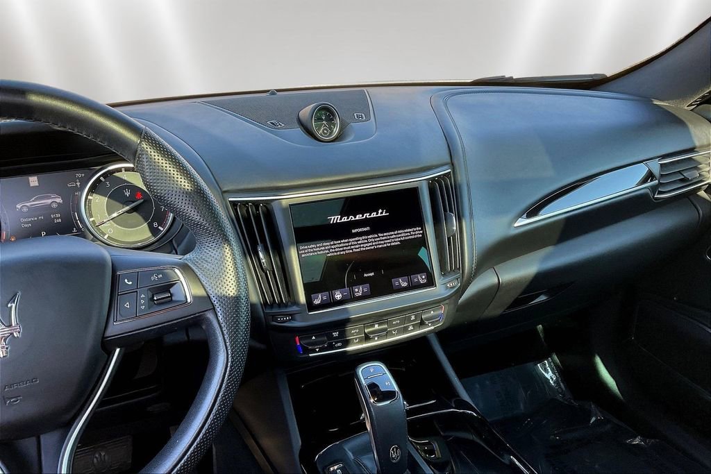 Used 2023 Maserati Levante GT image 9