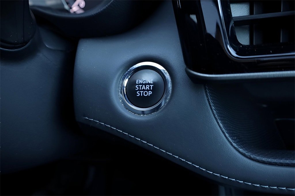 Certified 2022 Toyota Highlander XLE image 28