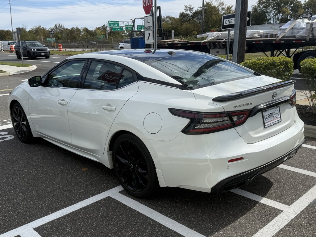 Certified 2023 Nissan Maxima SR w/ Sport Mat Group FWD image 2