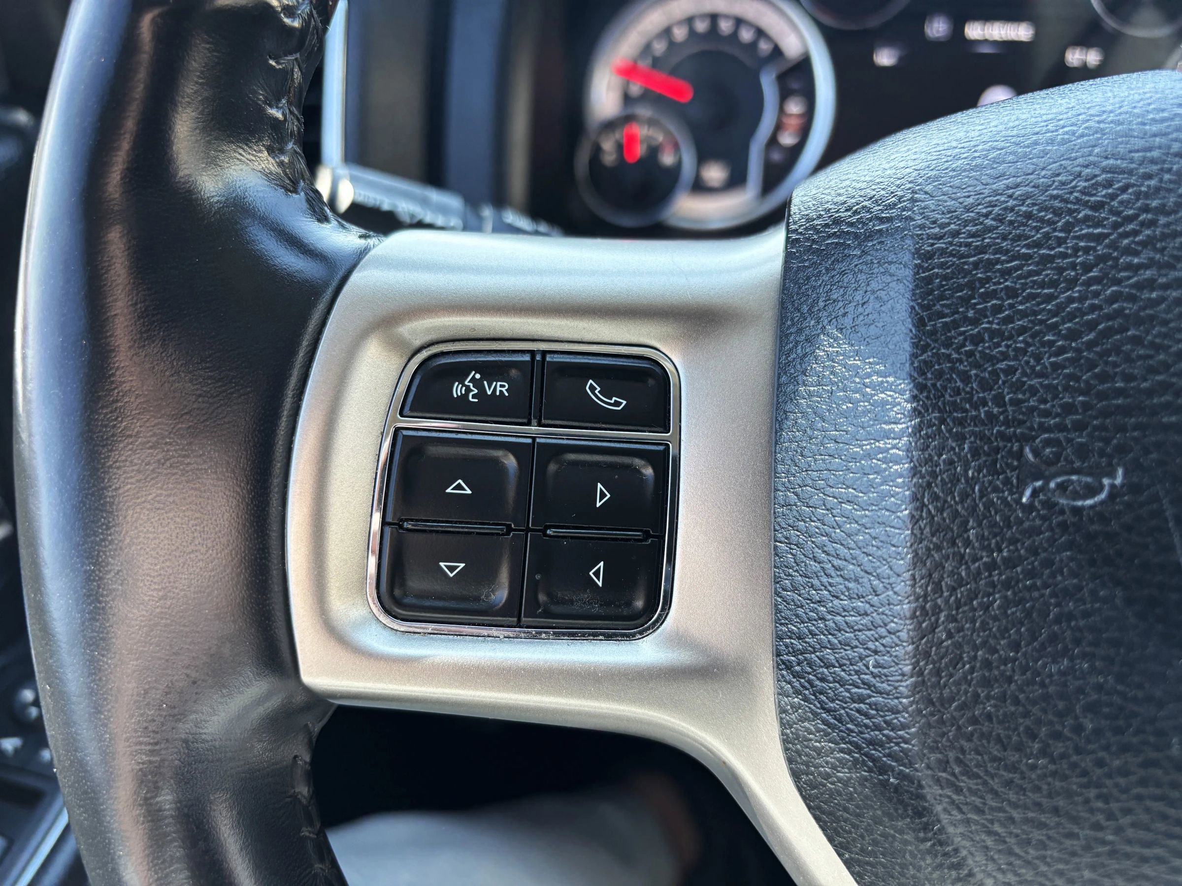 Used 2018 RAM 1500 Laramie w/ Convenience Group image 19