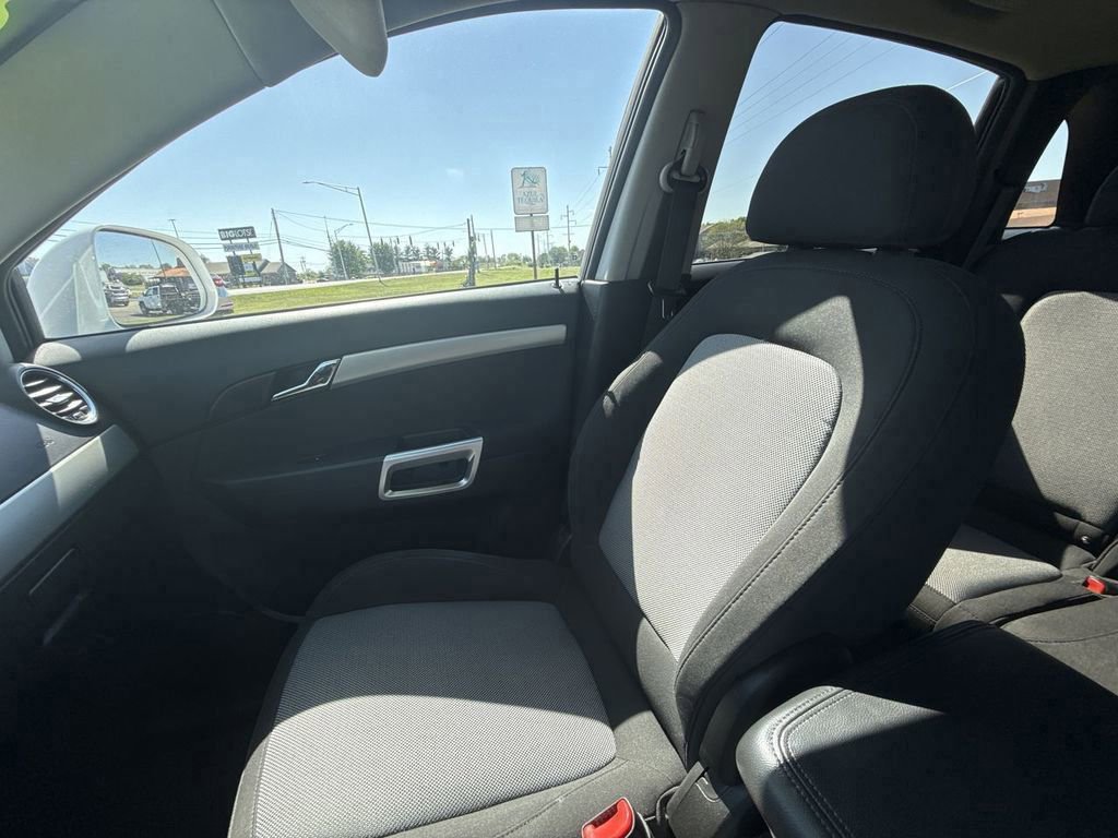 Used 2012 Chevrolet Captiva Sport LS FWD image 29