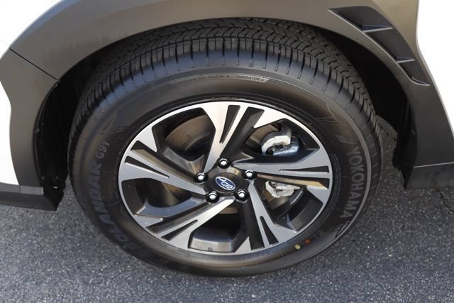Certified 2025 Subaru Crosstrek 2.5i Premium AWD/4WD image 11