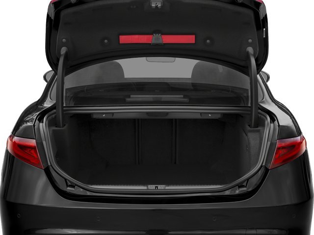 Used 2017 Alfa Romeo Giulia Ti w/ TI 19" Sport Package RWD image 15