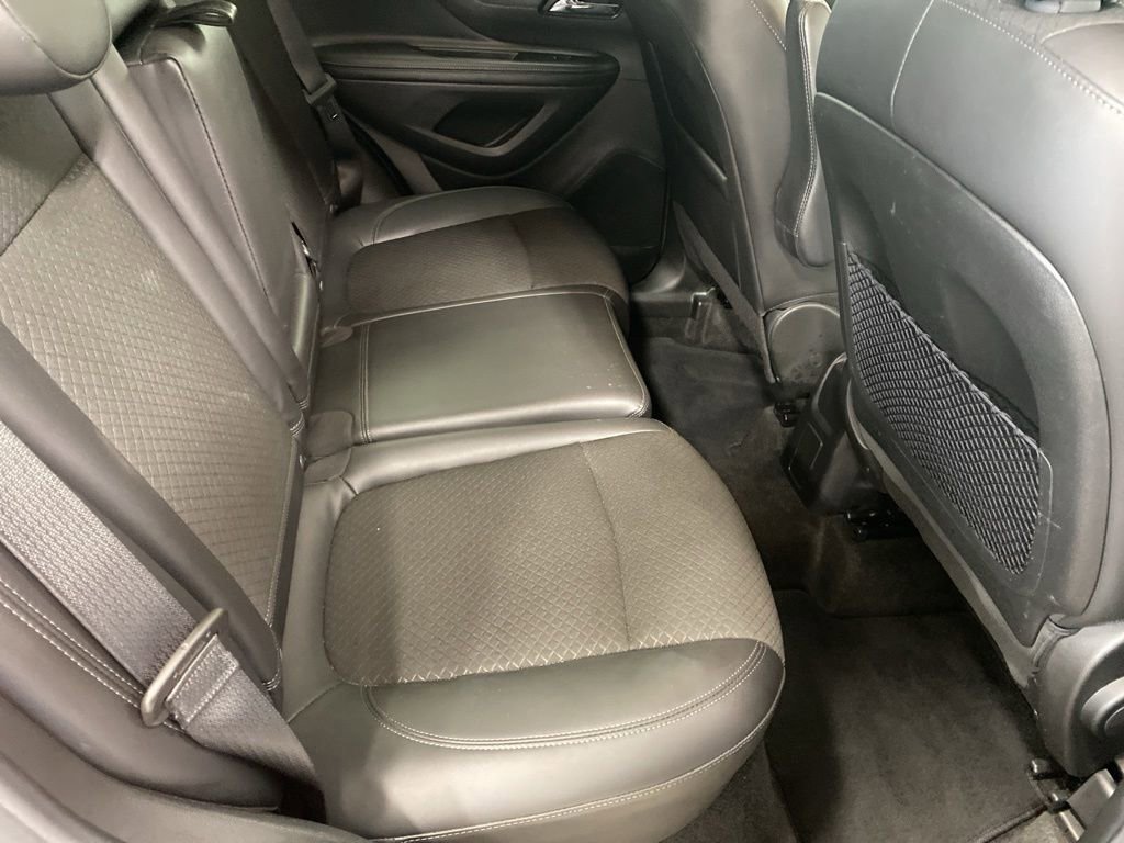 Used 2021 Buick Encore Preferred AWD/4WD image 14