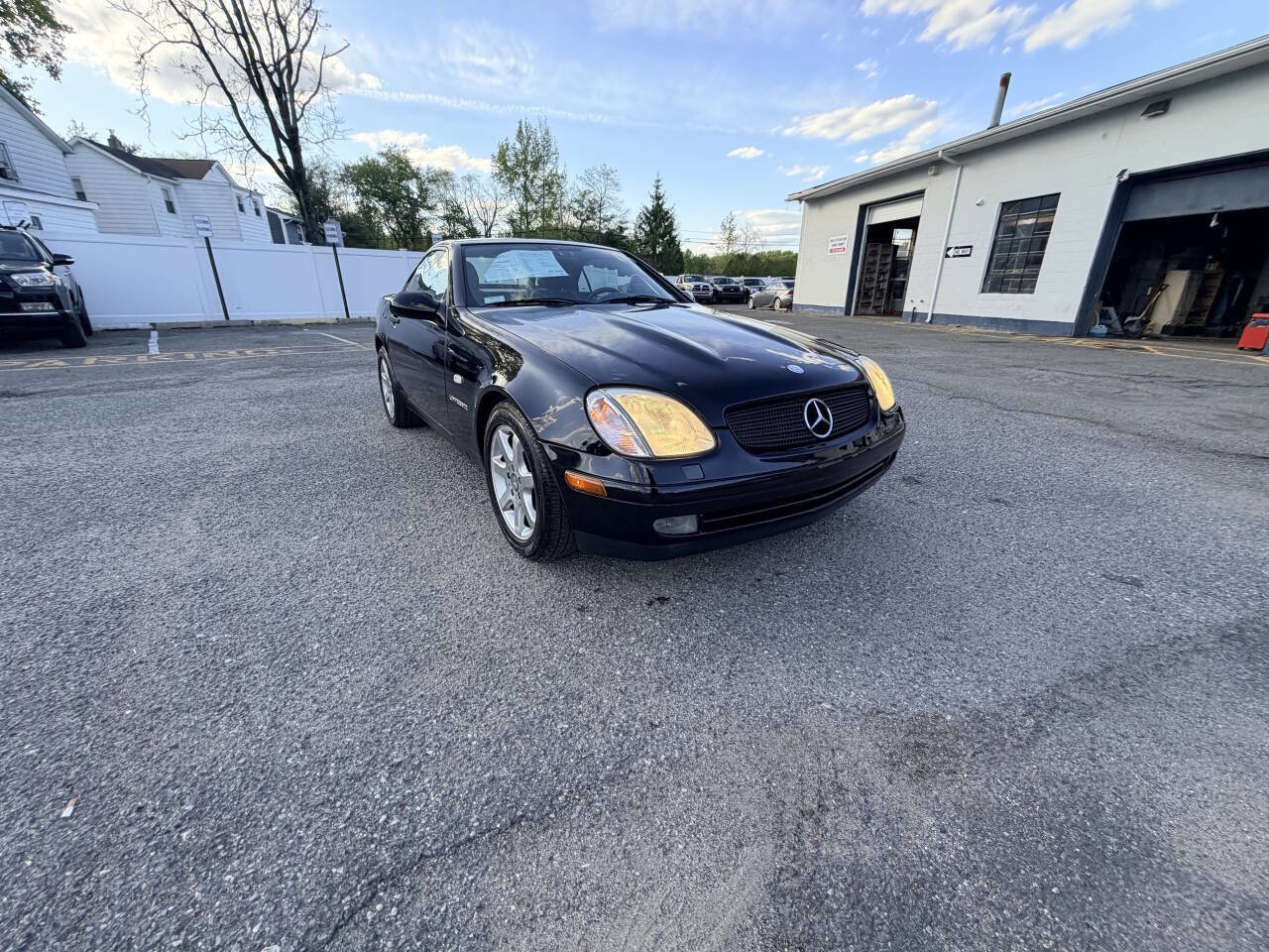 Used 1998 Mercedes-Benz SLK 230 image 4