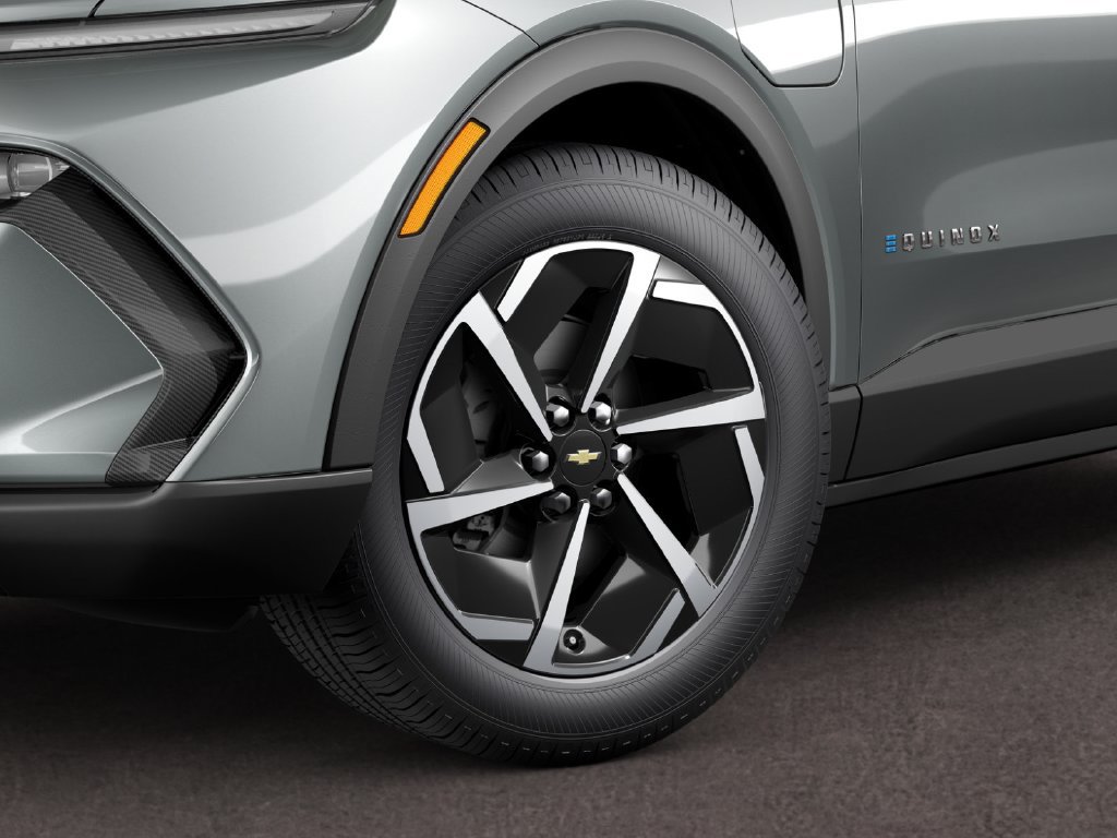 New 2026 Chevrolet Equinox EV LT w/ LPO, All-Weather Mat Package AWD/4WD image 4
