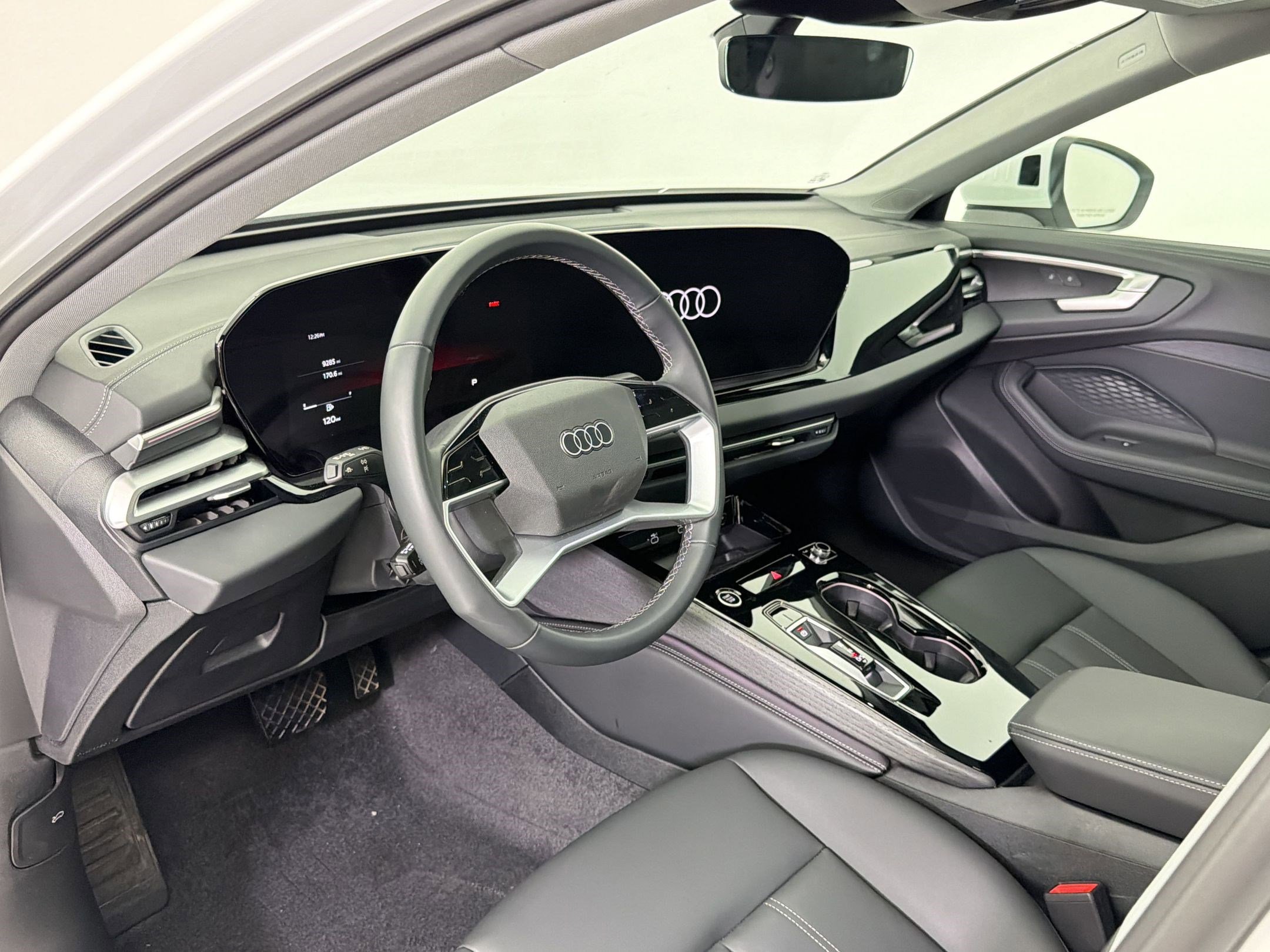 Used 2025 Audi A5 2.0T Premium w/ Convenience Package AWD/4WD image 4