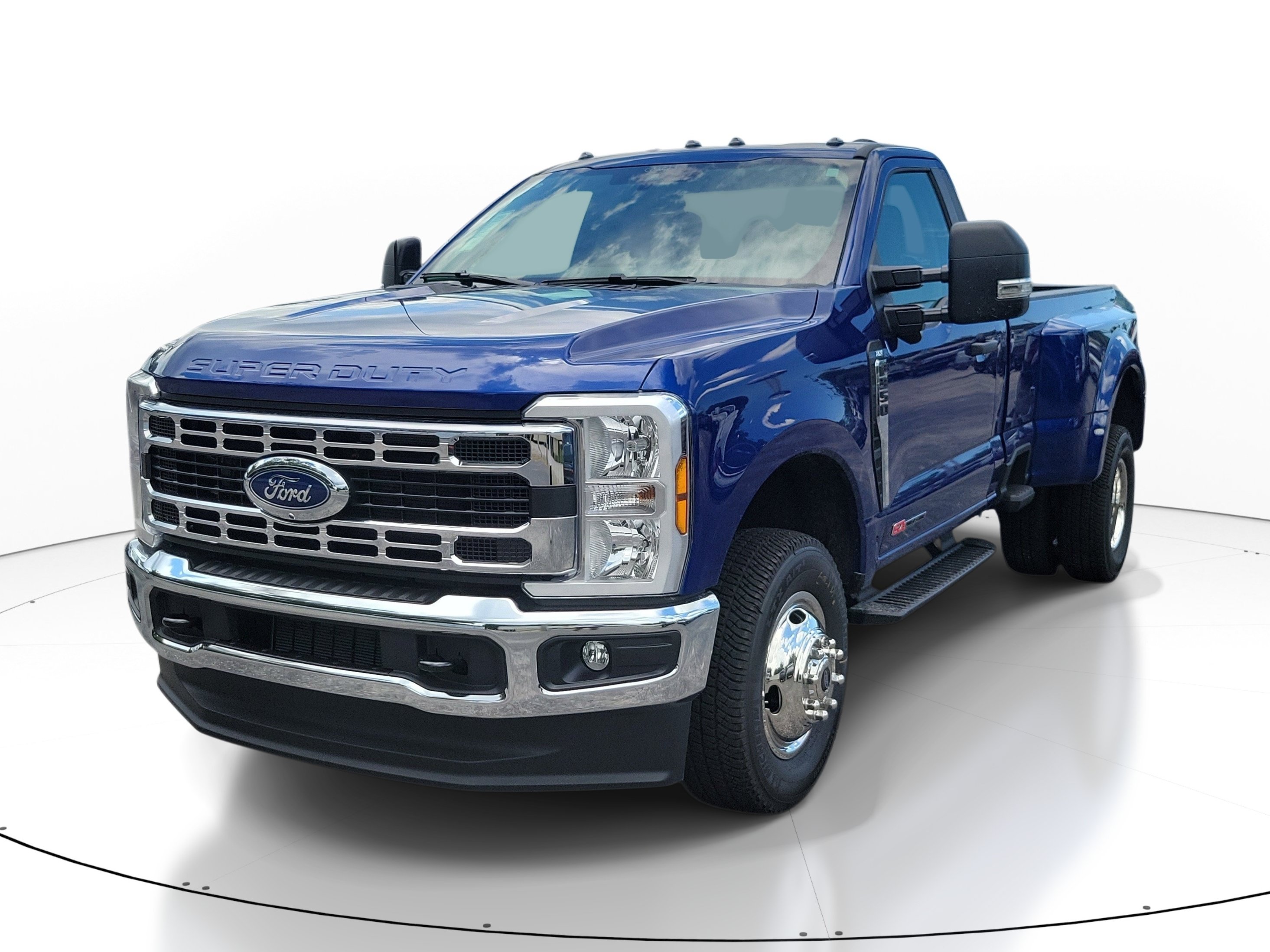 New 2026 Ford F350 XLT w/ 360-Degree Camera Package AWD/4WD image 3