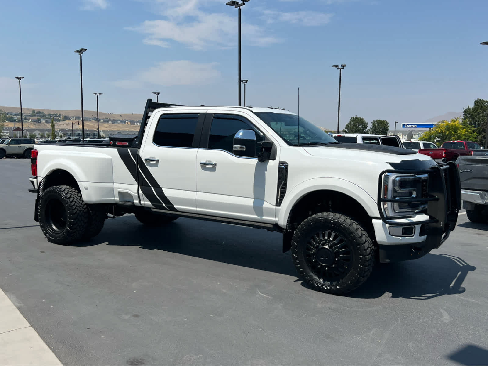 Used 2024 Ford F350 Platinum AWD/4WD image 5