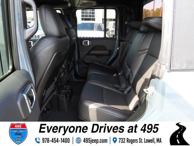 New 2026 Jeep Gladiator Rubicon w/ Steel Power Dome Hood Package AWD/4WD image 13
