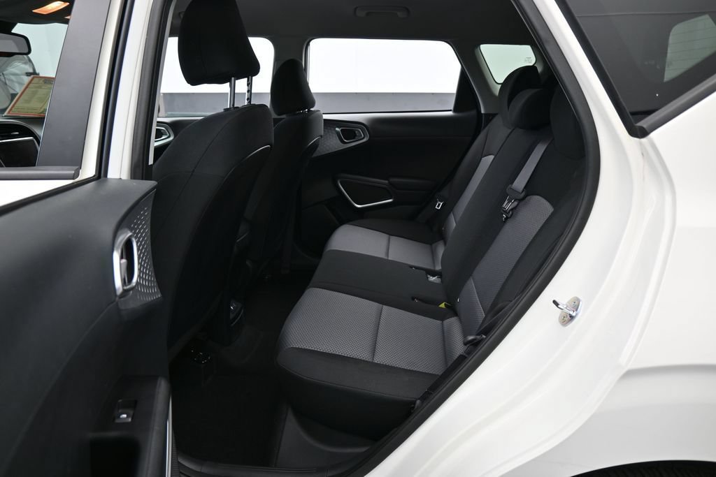 Used 2024 Kia Soul S FWD image 29