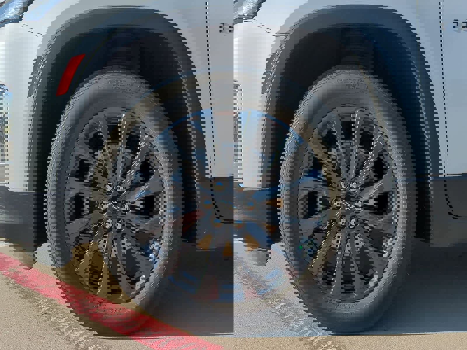 Used 2022 Chevrolet Traverse RS image 13