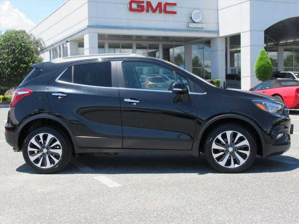 Used 2017 Buick Encore Preferred AWD/4WD image 2