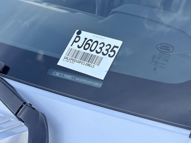 Used 2023 Land Rover Defender 110 SE image 32