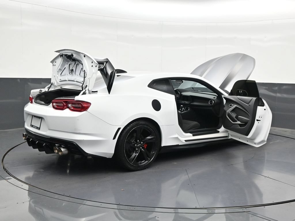 Used 2021 Chevrolet Camaro LT RWD image 32