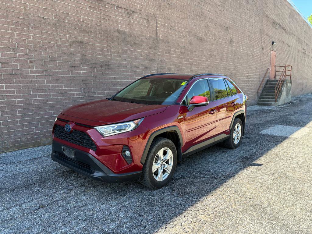 Used 2019 Toyota RAV4 XLE w/ Convenience Package image 1