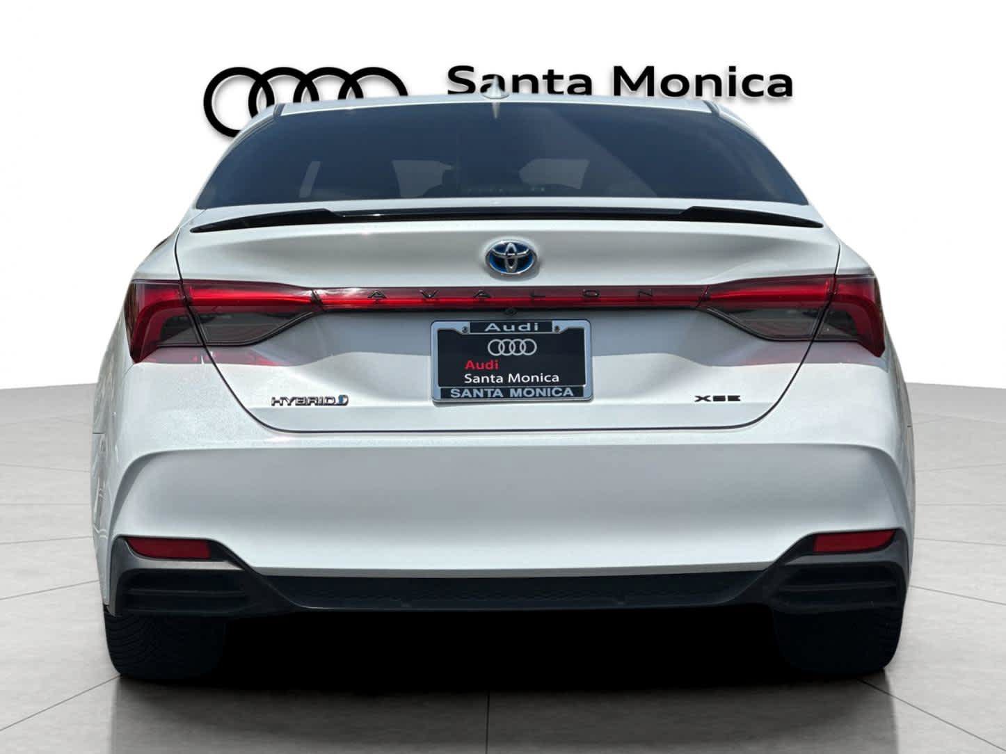 Used 2019 Toyota Avalon XSE w/ All Weather Liner Package FWD image 7