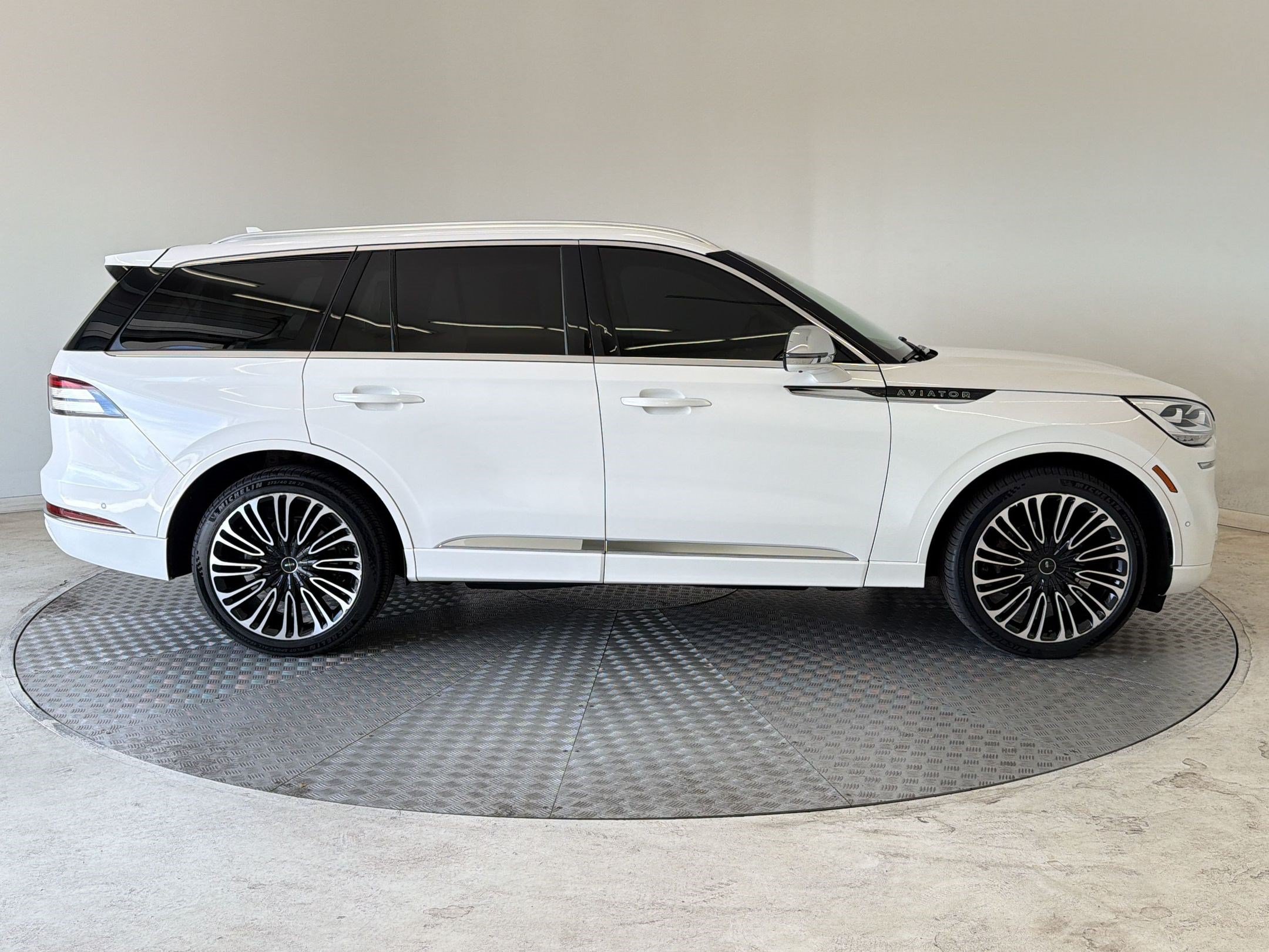 Used 2020 Lincoln Aviator Black Label w/ Dynamic Handling Package AWD/4WD image 8