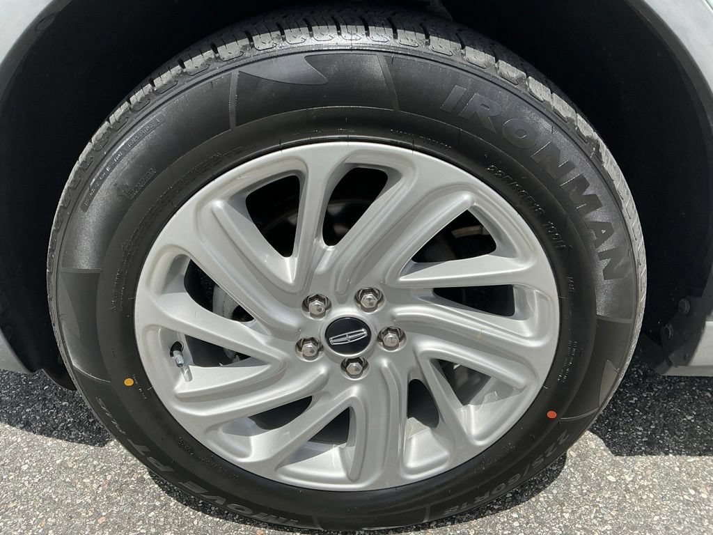 Used 2021 Lincoln Corsair FWD image 26