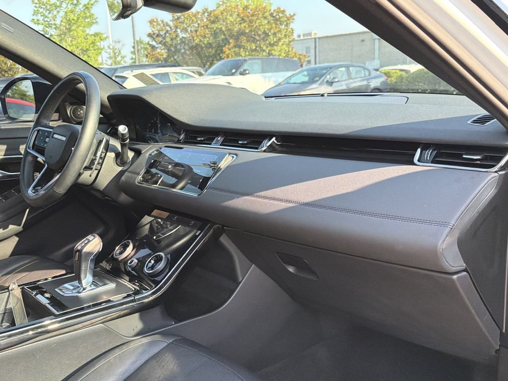 Used 2022 Land Rover Range Rover Evoque R-Dynamic S AWD/4WD image 17