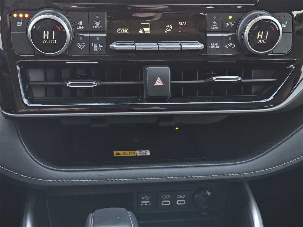 Certified 2023 Toyota Highlander XLE image 18