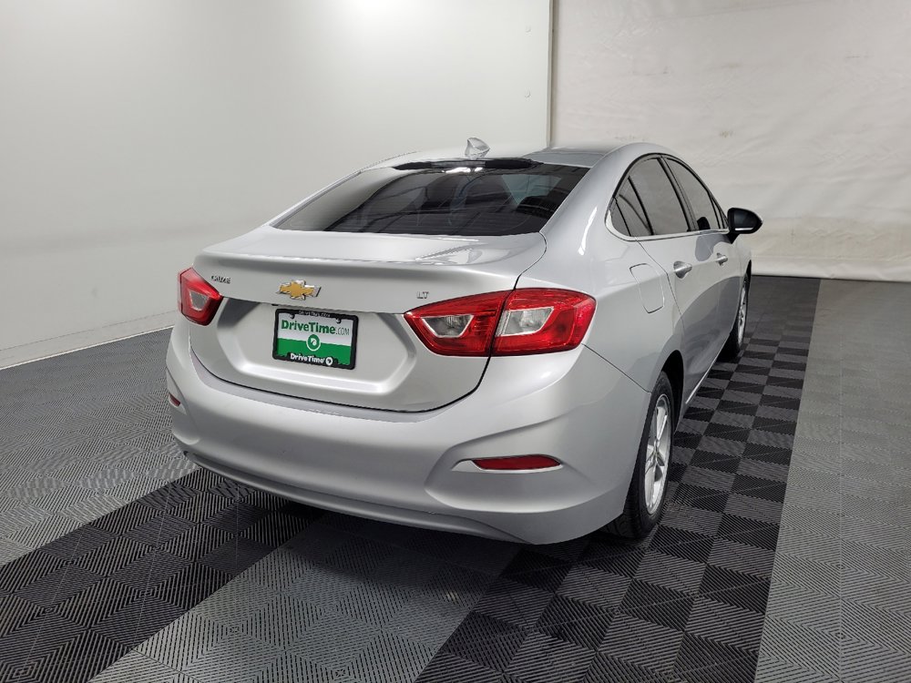 Used 2017 Chevrolet Cruze LT w/ Convenience Package image 9