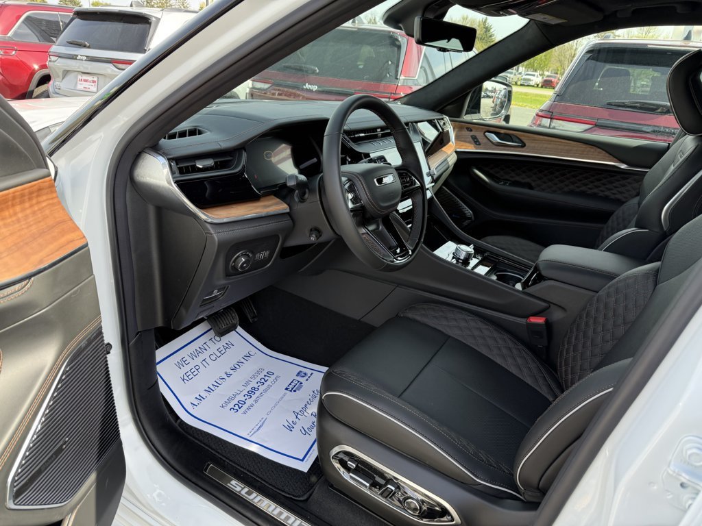 New 2026 Jeep Grand Cherokee Summit w/ Adv Protech Group IV AWD/4WD image 10