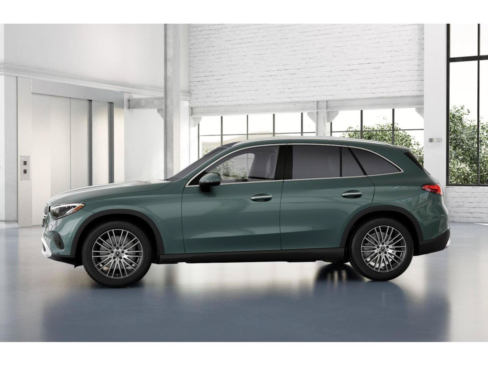 Used 2026 Mercedes-Benz GLC 300 4MATIC image 35