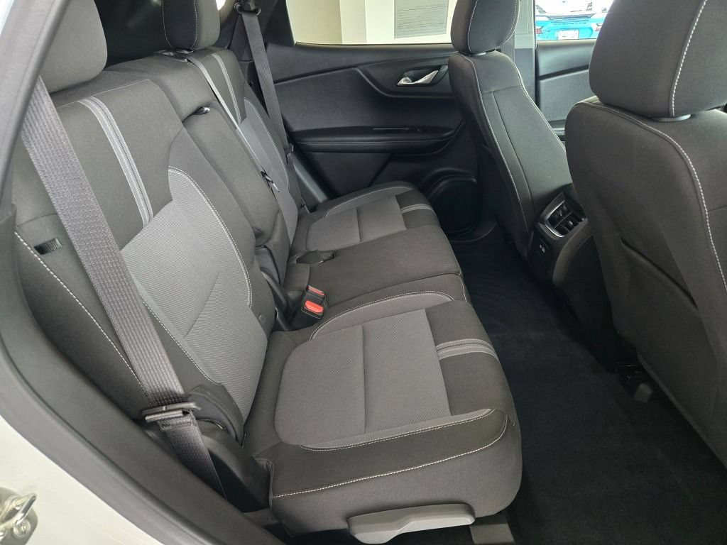 Used 2024 Chevrolet Blazer LT w/ Convenience Package AWD/4WD image 10