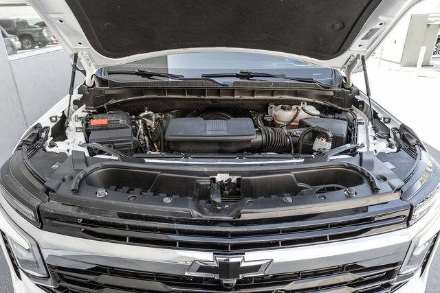 Used 2025 Chevrolet Tahoe LS RWD image 16