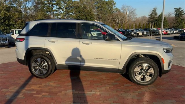 Used 2022 Jeep Grand Cherokee Limited 4xe image 4